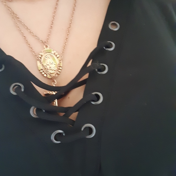 Black laced up v neck dress - Picture 2 of 3